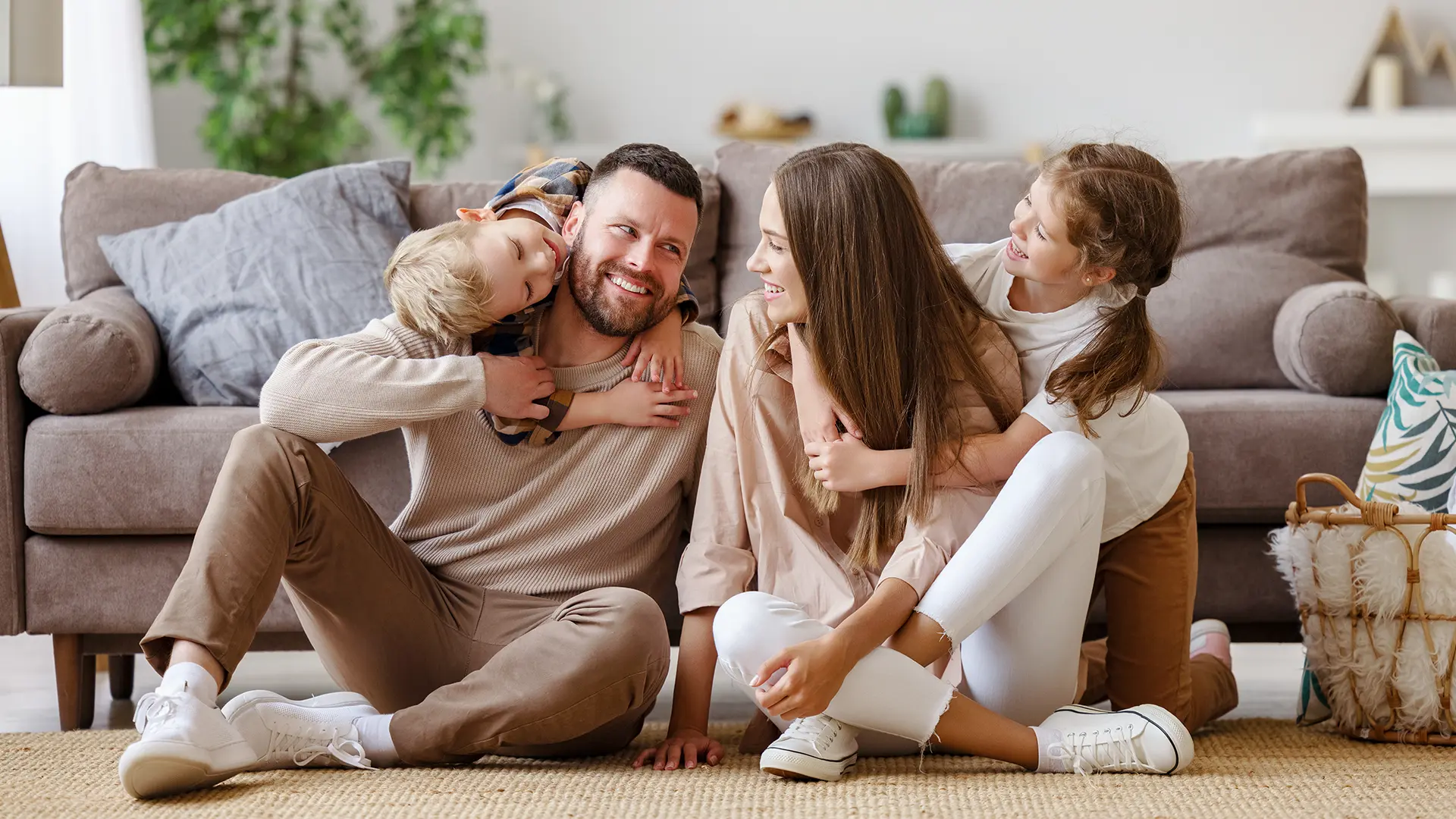 3 to 6 months <span class='tc-acc'>without payments</span>